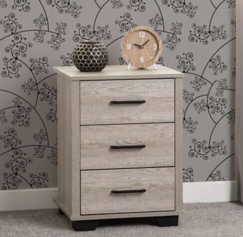 Oliver Bedroom Furniture / 3 Drawer Bedside chest
